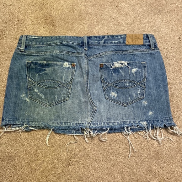 Abercrombie & Fitch Mini Skirt - Picture 6 of 6